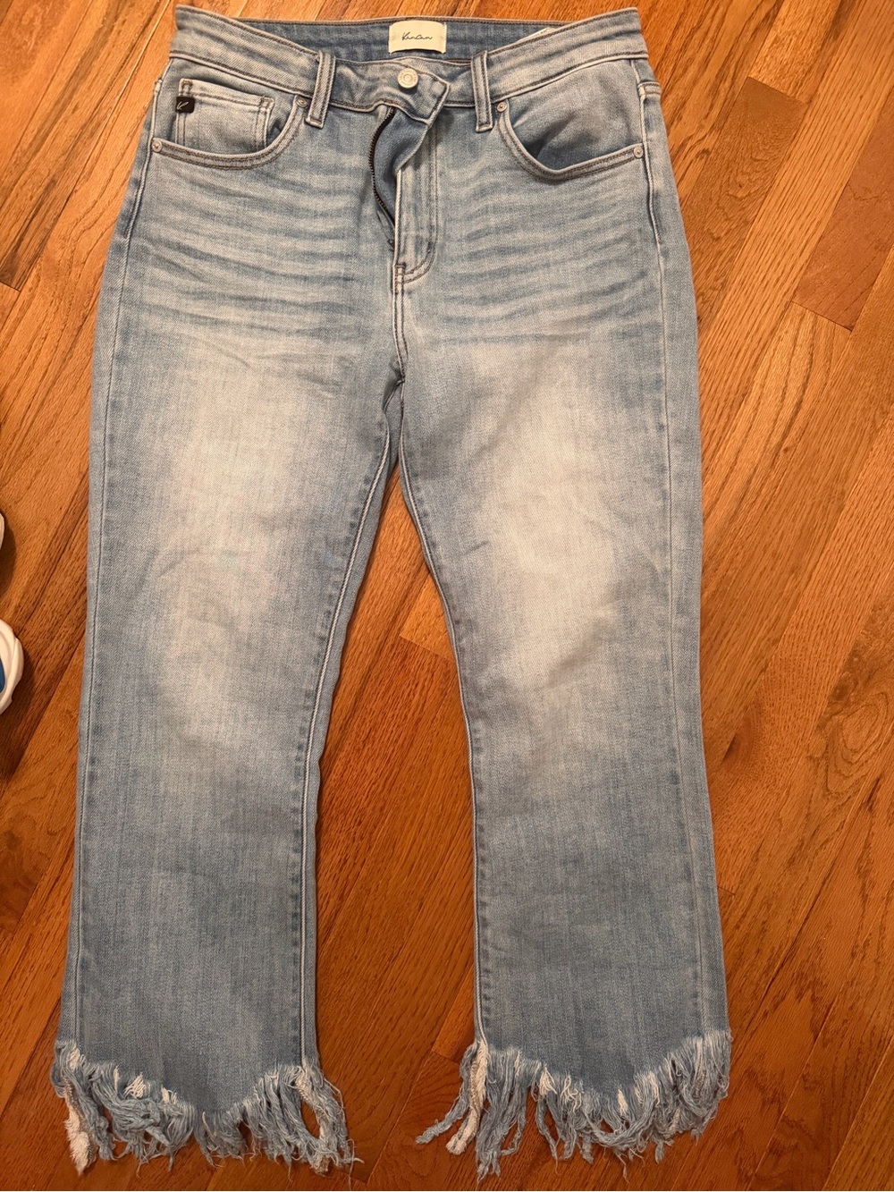 KanCan Light Blue Frayed Hem Cropped Jeans NWOT
